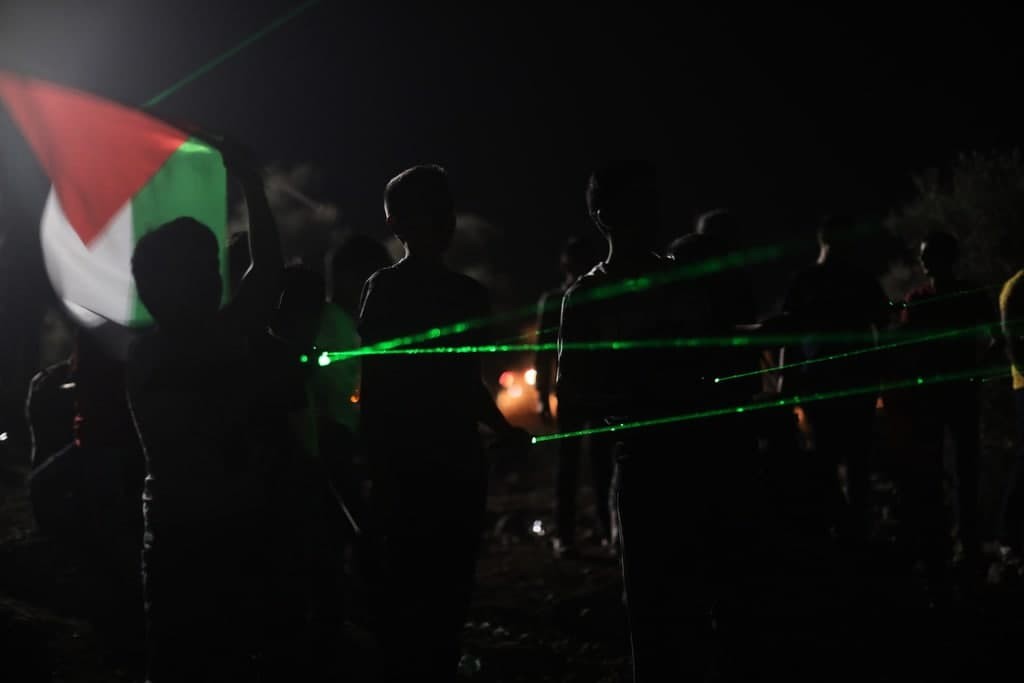 فعاليات الإرباك الليلي مساء الخميس، على جبل صبيح في بيتا جنوب نابلس. 1