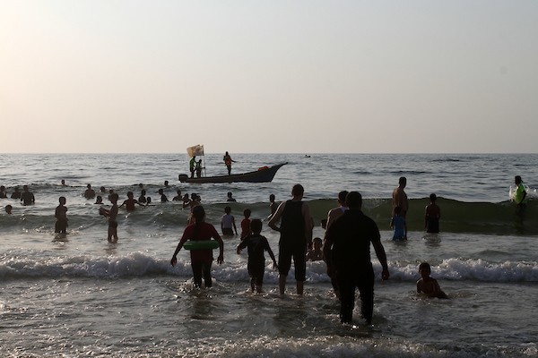 شاطئ بحر مدينة غزة 18