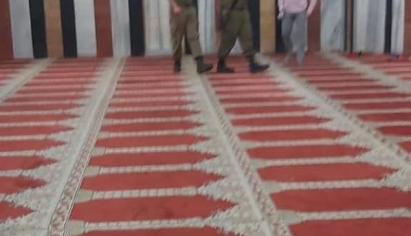 الاحتلال يغلق الحرم الإبراهيمي