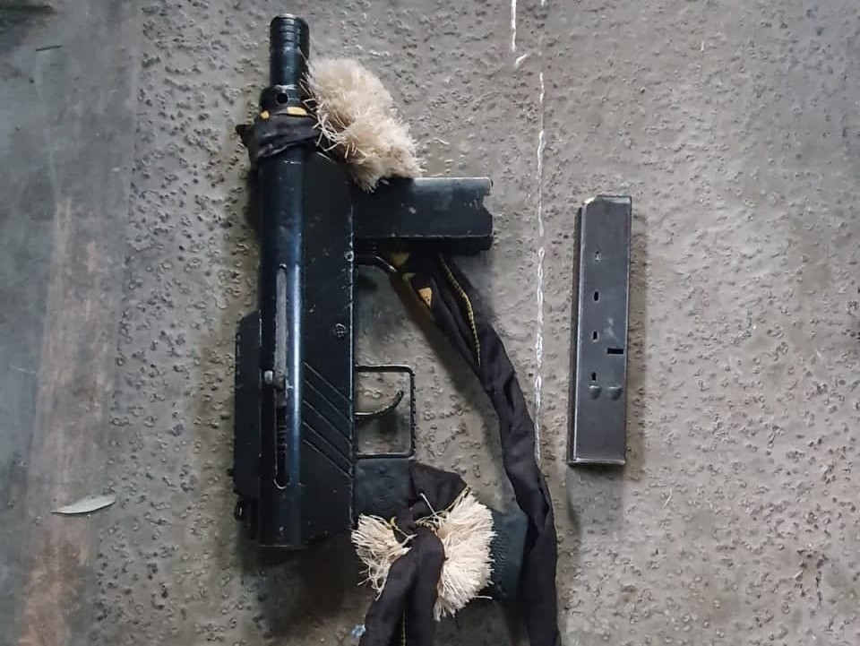 صورة M16 استخدمت خلال الاشتباك قرب المنزل في برقين بجنين