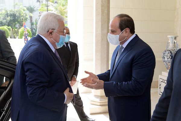 الرئيس الفلسطيني محمود عباس (أبومازن) ، يلتقي بالرئيس المصري عبد الفتاح السيسي في القاهرة تصوير ثائر غنايم 