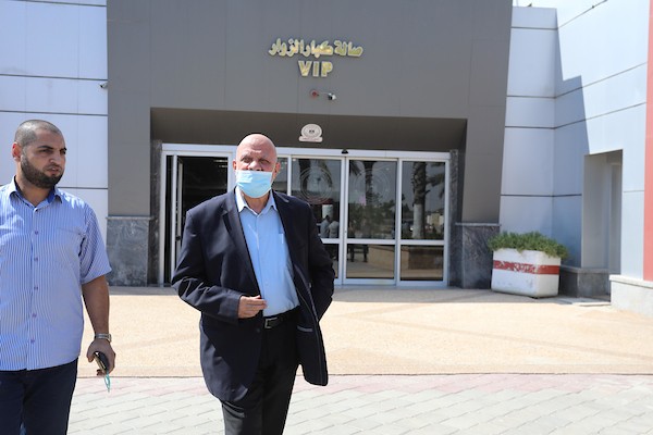 وفد حماس يغادر قطاع غزة عبر معبر رفح إلى القاهرة