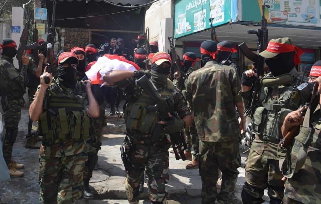 تشيع جثمان القائد الوطني الكبير عبد الحميد أبو جياب في موكب جنائزي مُهيب 3