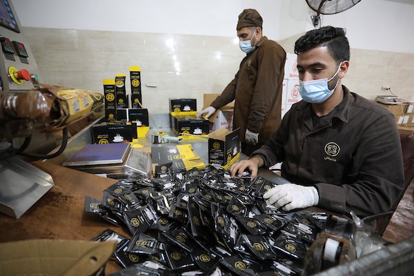 مصنع للبن في مدينة غزة (5)