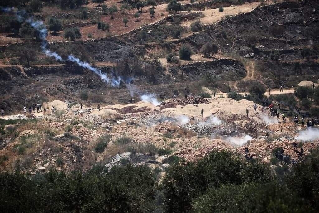 مواجهات مستمرة مع قوات الاحتلال على جبل صبيح جنوب  نابلس 1