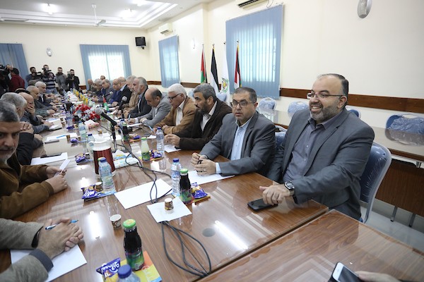 الفصائل الفلسطينية خلال مؤتمر صحفي بمدينة غزة حول قرار وزيرة الداخلية البريطانية حظر حركة حماس 