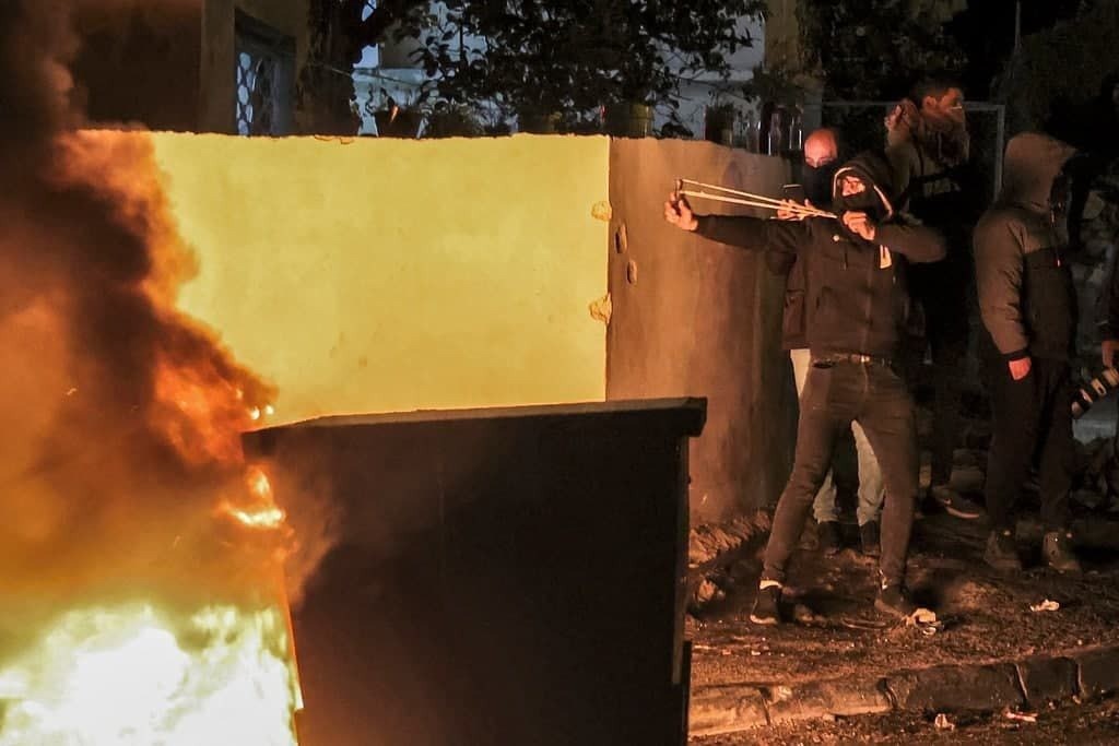 المواجهات العنيفة بين الشبان وقوات الاحتلال في قرية برقة شمال غرب نابلس