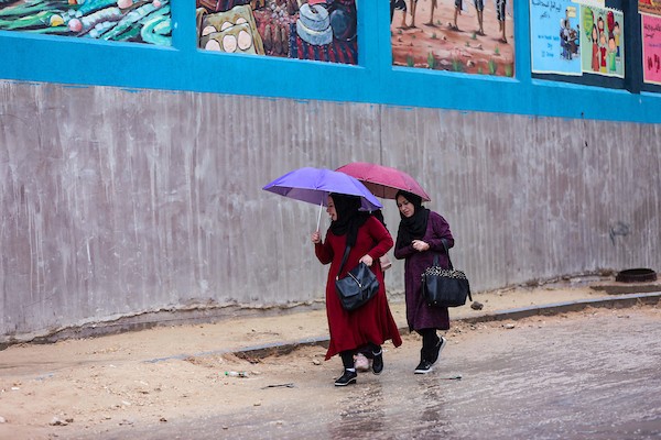 أجواء ماطرة في مدينة غزة خلال منخفض جوي 3