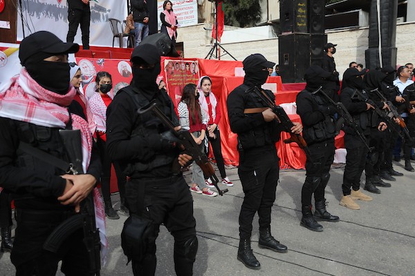  أنصار الجبهة الشعبية لتحرير فلسطين يشاركون في مسيرة بمناسبة الذكرى 54 لتأسيسها في مدينة غزة