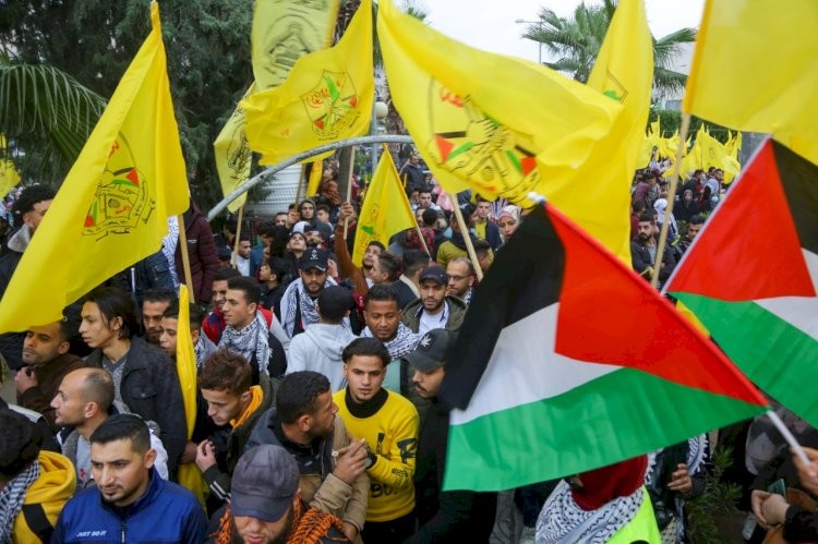 تيار الإصلاح الديمقراطي بساحة غزة يوقد شعلة الثورة الفلسطينية الـ 57 في ساحة الجندي المجهول 4