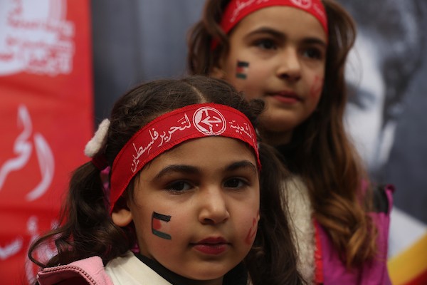  أنصار الجبهة الشعبية لتحرير فلسطين يشاركون في مسيرة بمناسبة الذكرى 54 لتأسيسها في مدينة غزة