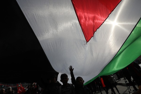  أنصار الجبهة الشعبية لتحرير فلسطين يشاركون في مسيرة بمناسبة الذكرى 54 لتأسيسها في مدينة غزة