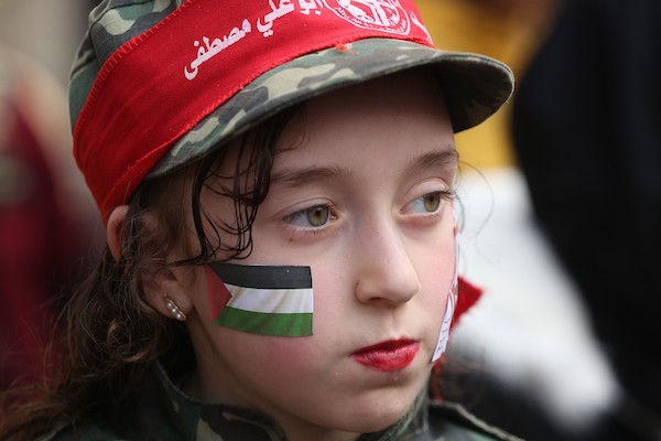  أنصار الجبهة الشعبية لتحرير فلسطين يشاركون في مسيرة بمناسبة الذكرى 54 لتأسيسها في مدينة غزة