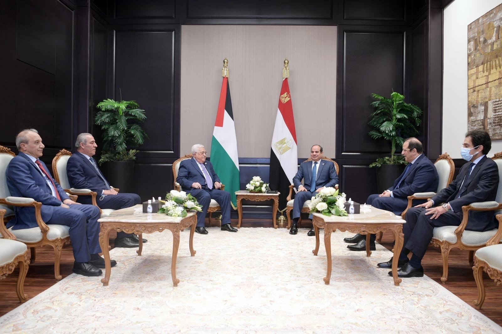 صور من لقاء الرئيس الفلسطيني محمود عباس (أبومازن) مع مع رئيس جمهورية مصر العربية عبد الفتاح السيسي 2