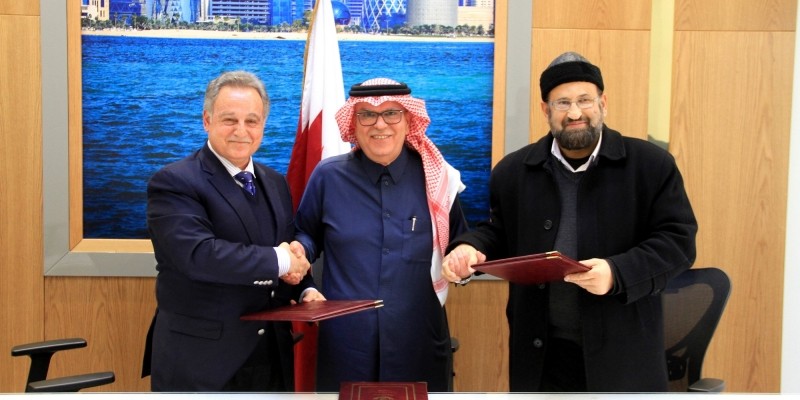السفير العمادي يوقّع اتفاقية لضمان تزويد محطة توليد كهرباء غزة بالغاز 1.JPG