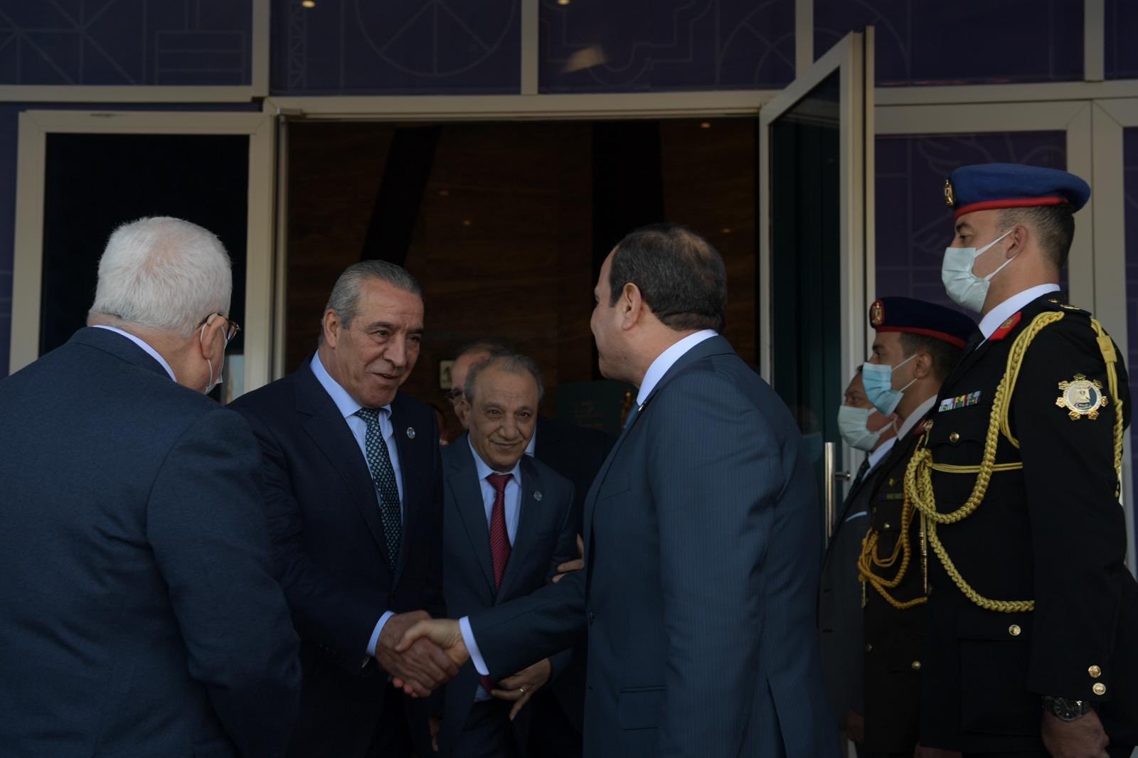 صور من لقاء الرئيس الفلسطيني محمود عباس (أبومازن) مع مع رئيس جمهورية مصر العربية عبد الفتاح السيسي 1