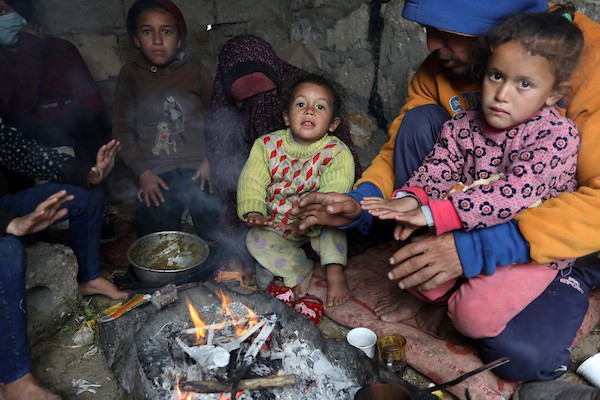    معاناة الفلسطينيين من سكان مخيم النهر البارد في خانيونس خلال فصل الشتاء