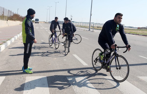 فريق شبابي من مبتوري الاقدام يطمحون بتمثيل فلسطين دوليا في رياضة ركوب الدراجات الهوائية 1