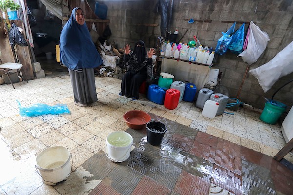    معاناة الفلسطينيين من سكان مخيم النهر البارد في خانيونس خلال فصل الشتاء