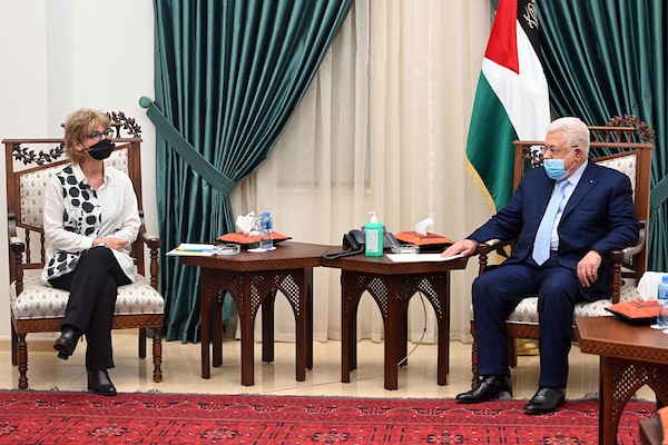    الرئيس الفلسطيني محمود عباس يلتقي مع أمين عام منظمة العفو الدولية انياس كالامار في رام الله