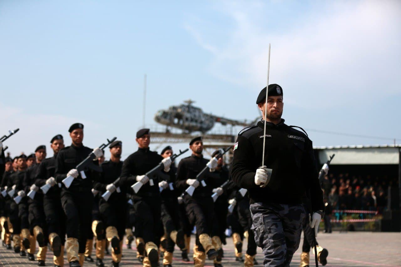 المديرية العامة للتدريب بوزارة الداخلية في غزة تُخرج عددًا من الدورات التدريبية التخصصية 4
