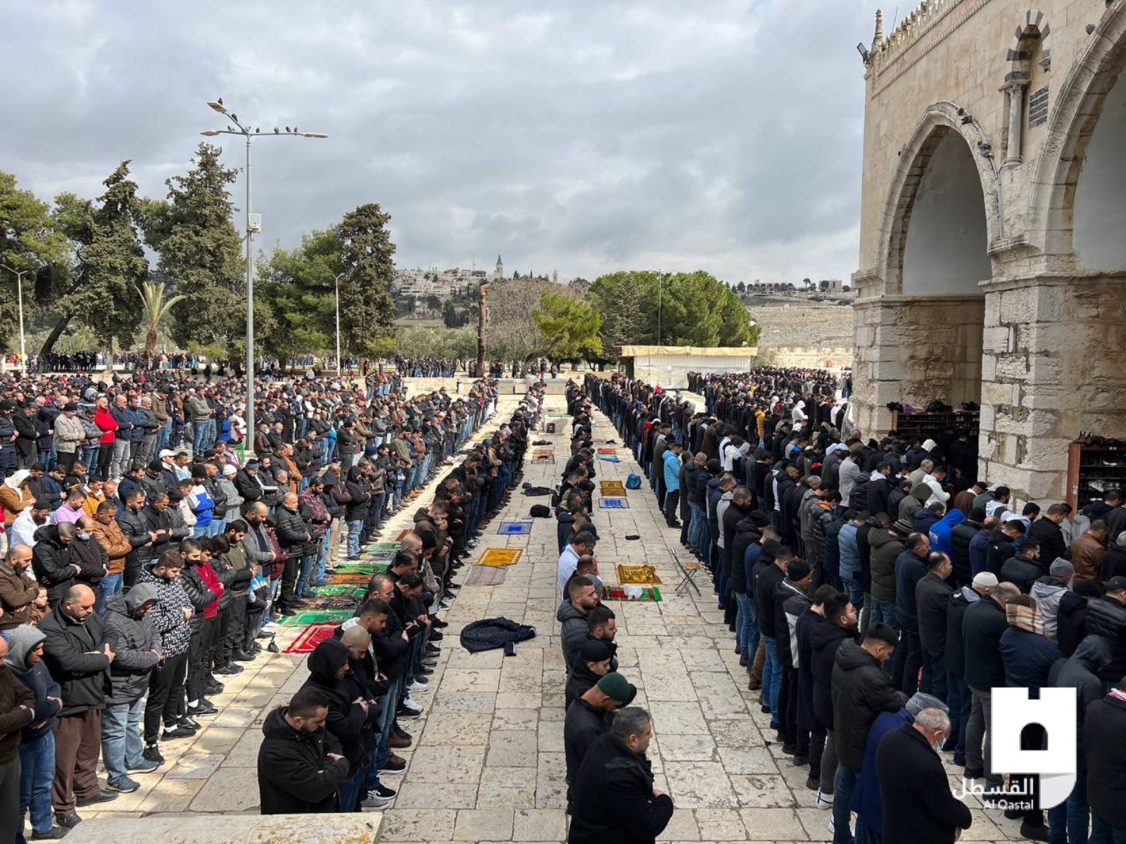 صلاة الجمعة في المسجد الأقصى