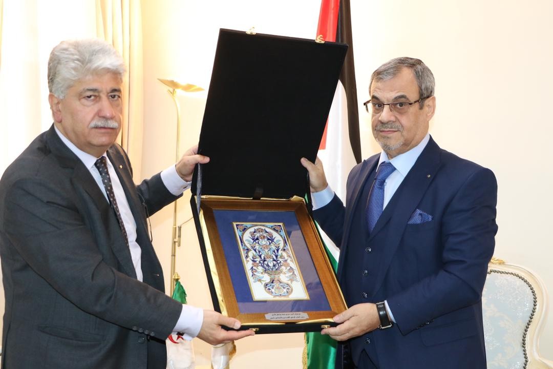 مجدلاني يبحث مع رئيس المجلس الاقتصادي والاجتماعي البيئي الجزائري سبل التعاون