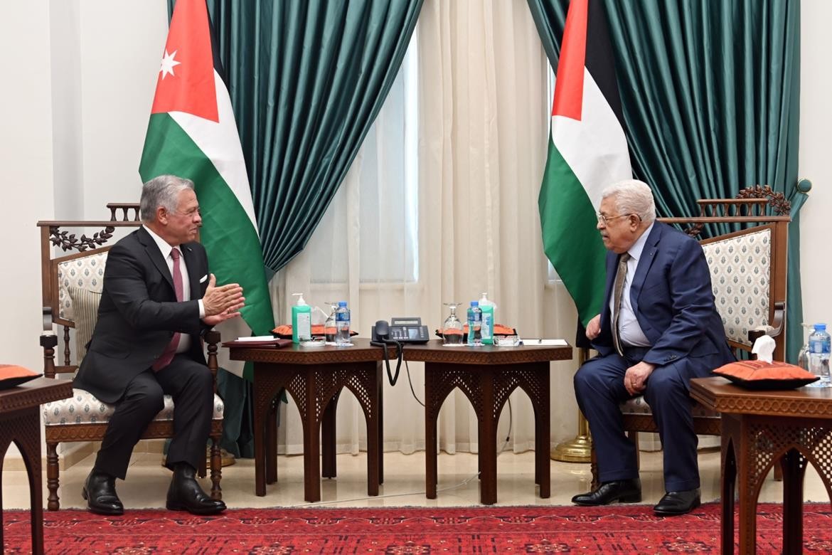 الرئيس محمود عباس يجتمع مع العاهل الأردني الملك عبد الله الثاني وولي العهد الأمير الحسين بن عبد الله الثاني