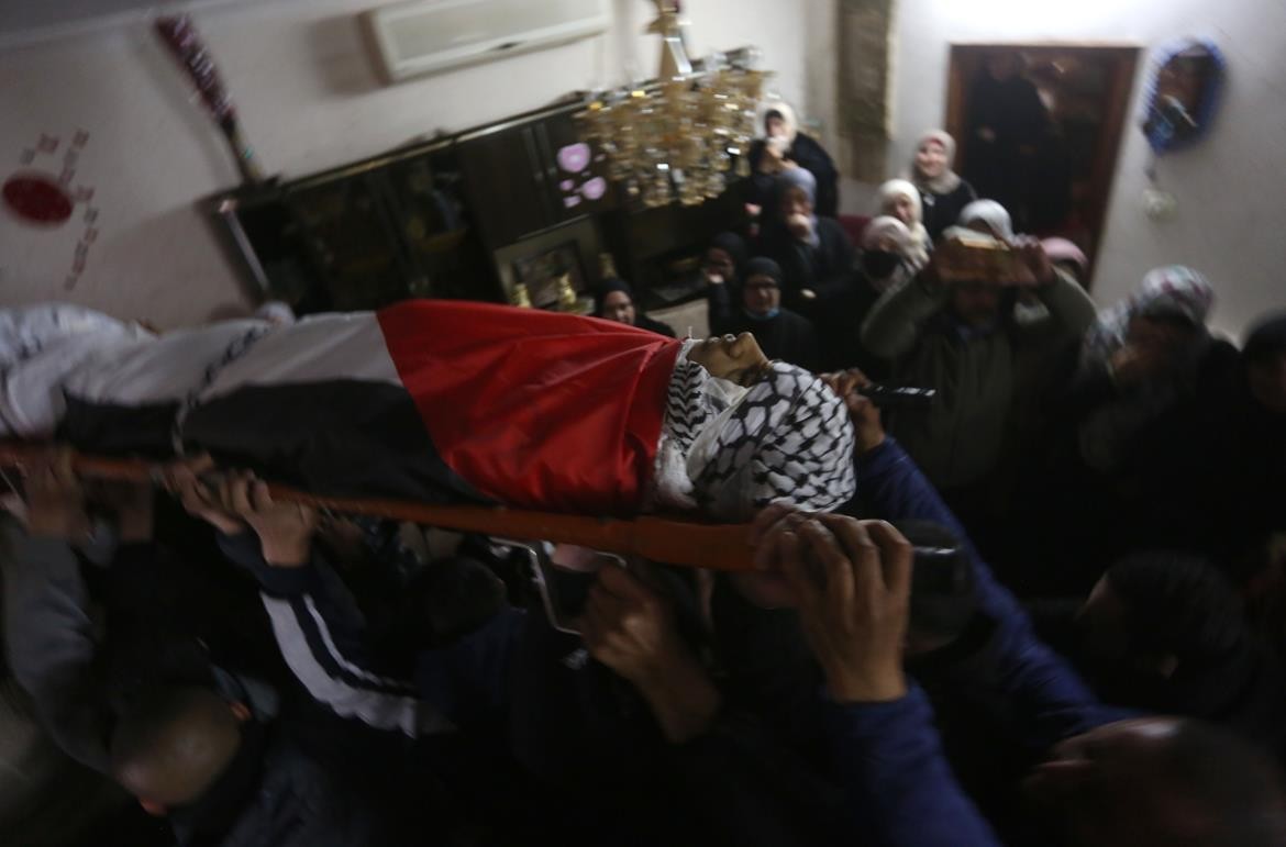 شييع جثمان الشهيد نادر ريان إلى مثواه الأخير في مخيم بلاطة شرق نابلس