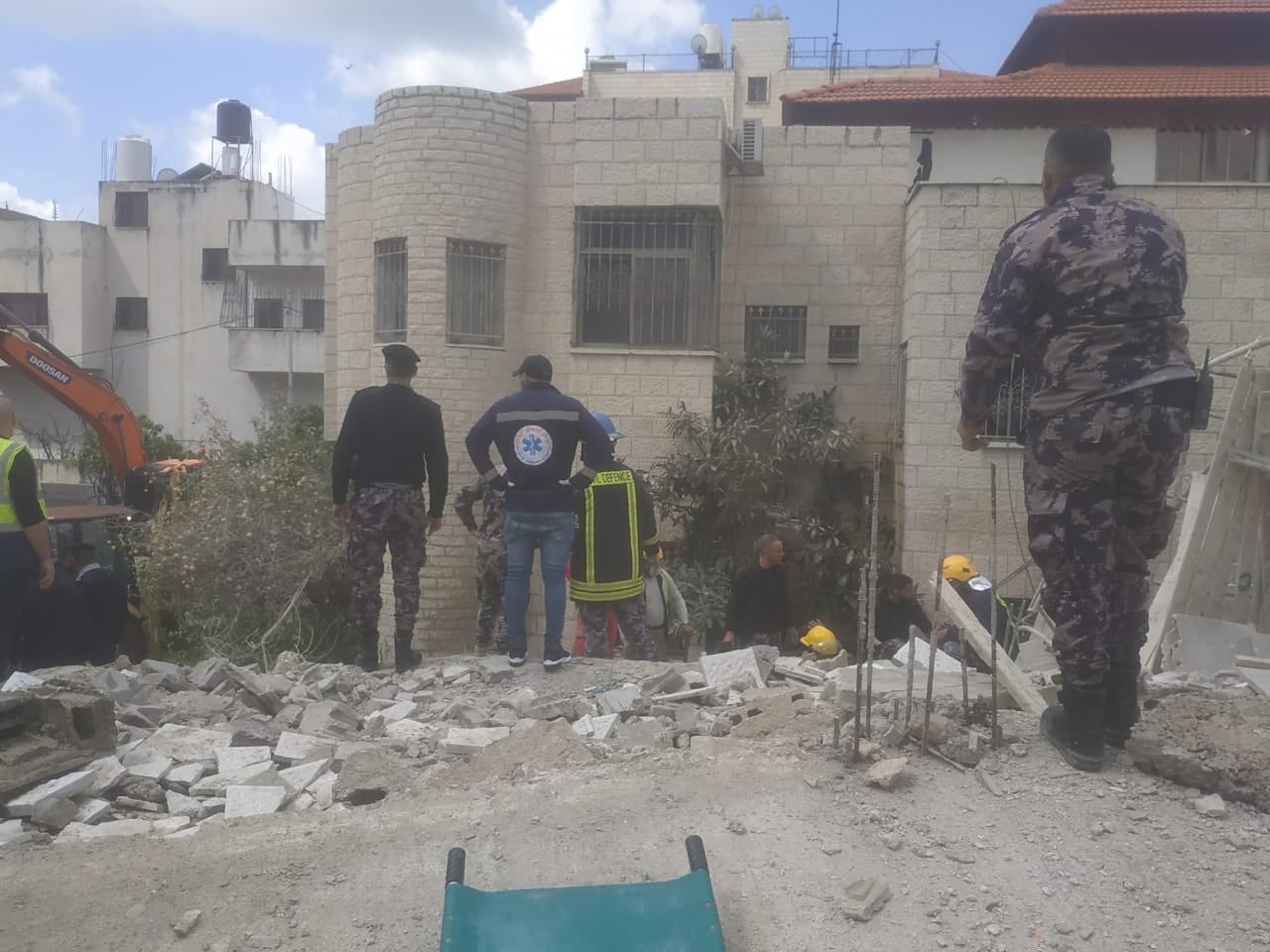 انهيار مبنى قيد الانشاء في طولكرم 4.jpg