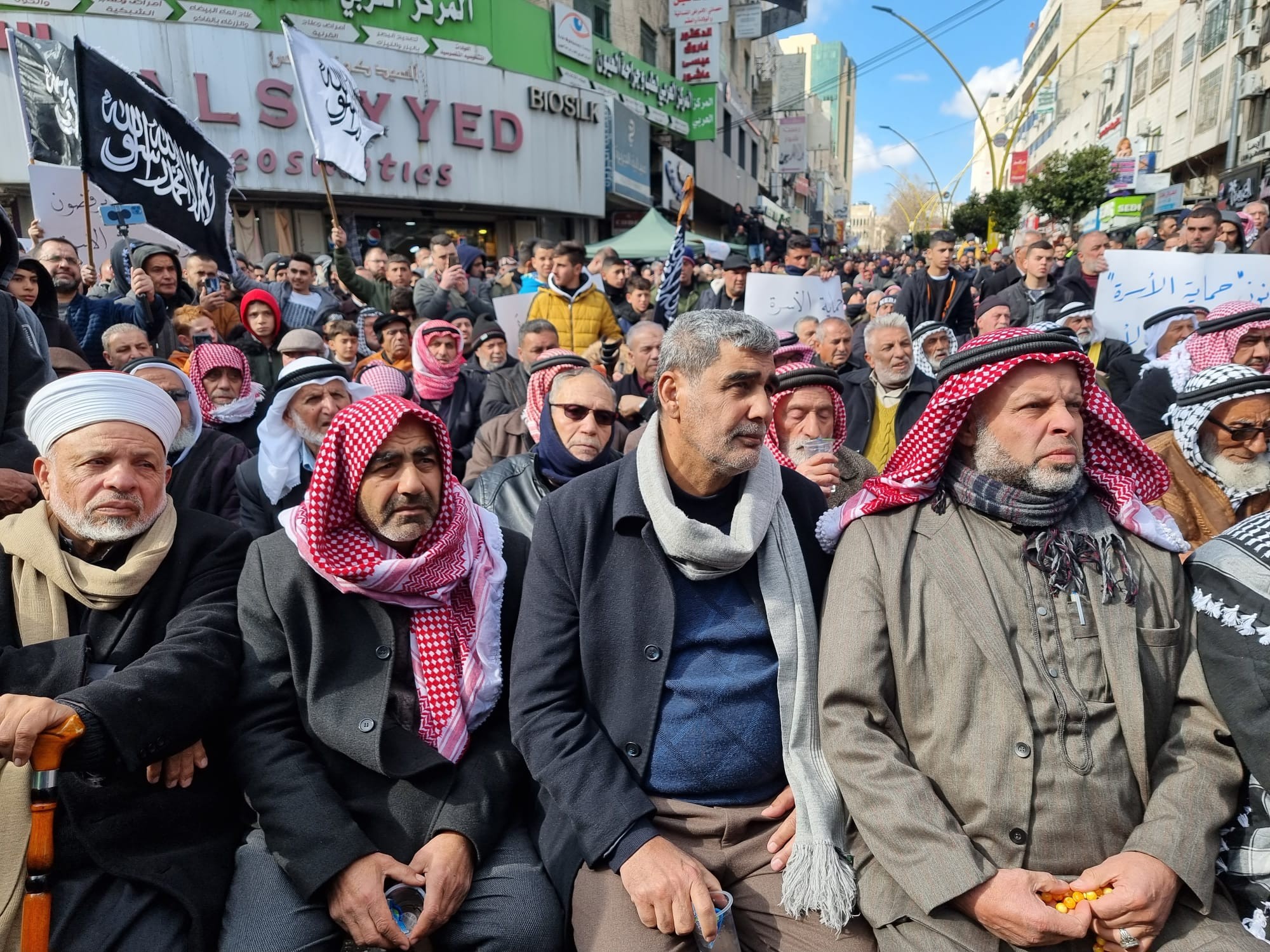أنصار حزب التحرير الفلسطيني يتظاهرون ضد قانون سيداو في مدينة الخليل 9.jpeg