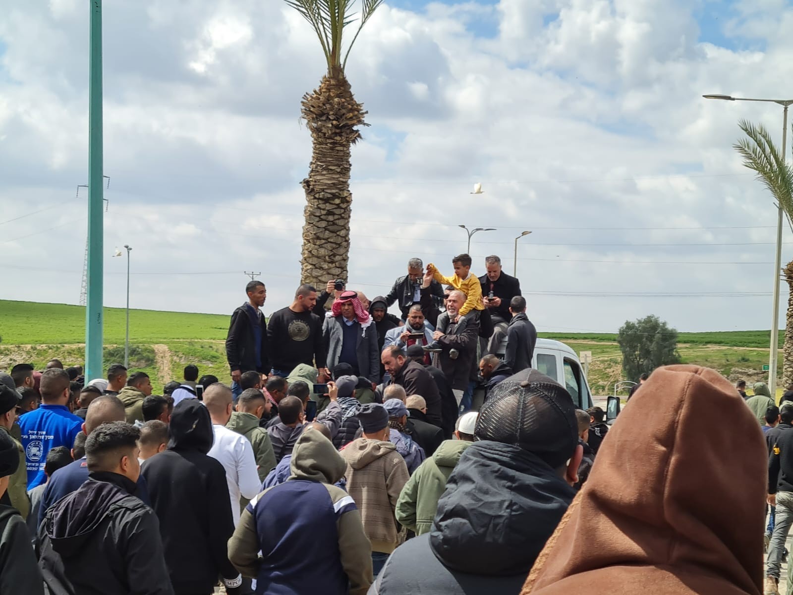 جنازة الشهيد سند الهربد في رهط، اليوم (عرب 48)  7.jpg