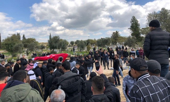 جنازة الشهيد سند الهربد في رهط، اليوم (عرب 48).jpg