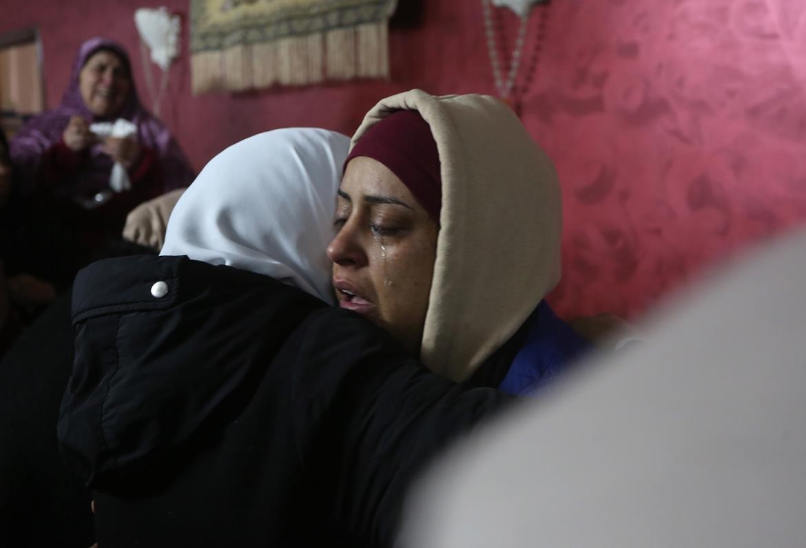 شييع جثمان الشهيد نادر ريان إلى مثواه الأخير في مخيم بلاطة شرق نابلس