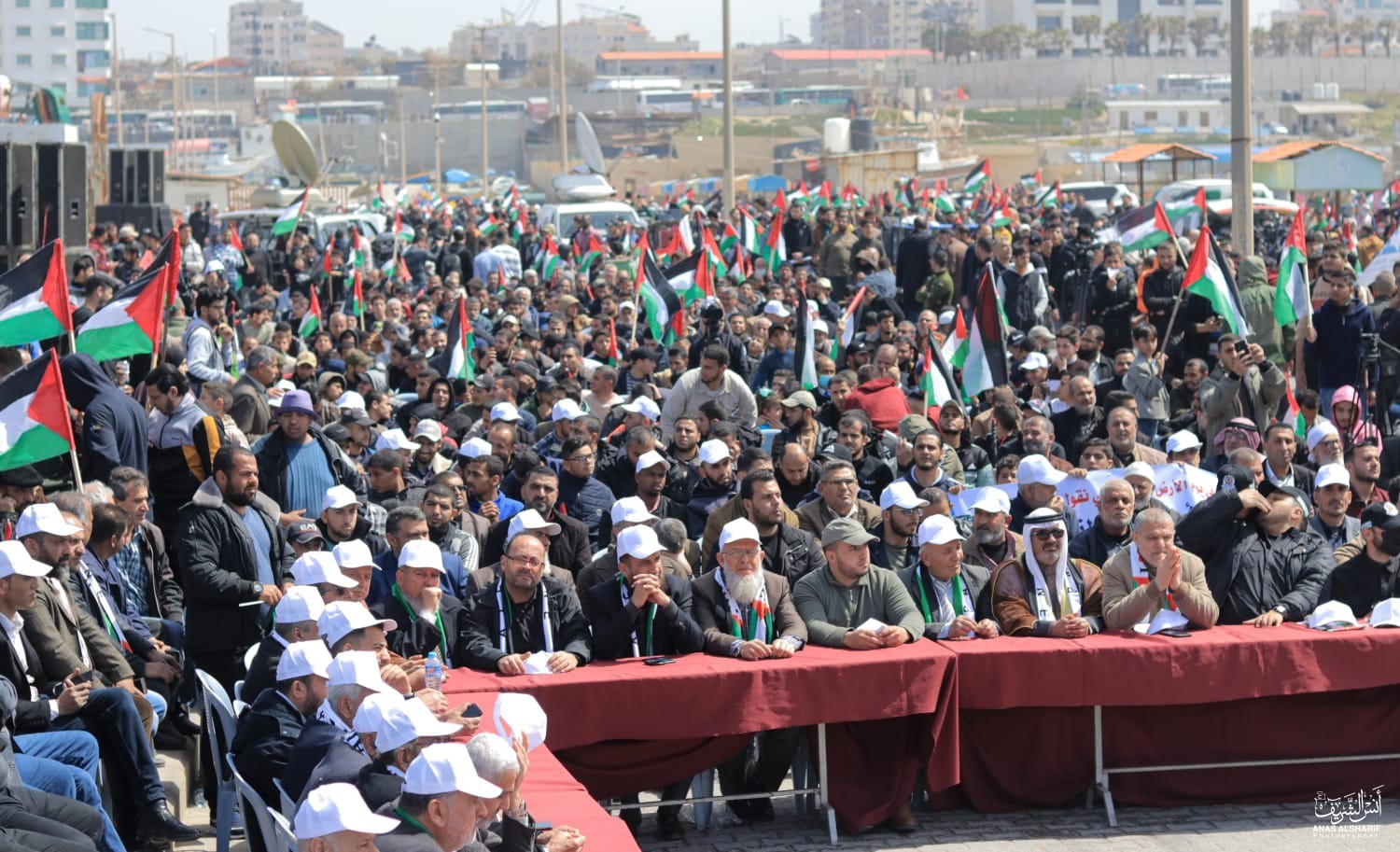 إحياء ذكرى يوم الأرض في ميناء غزة 3.jpg
