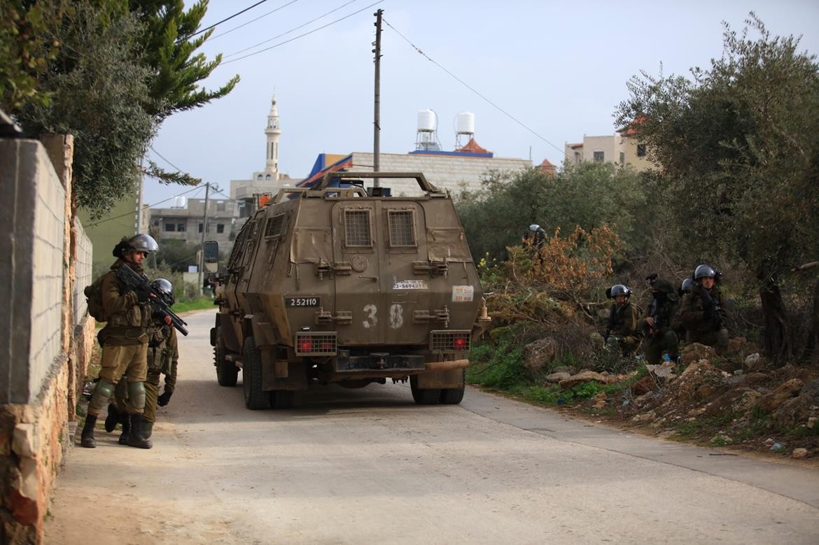 مواجهات وإصابات خطيرة اثناء انسحاب قوات الاحتلال الاسرائيلي من بلدة السيلة الحارثية بعد هدمها منزلين