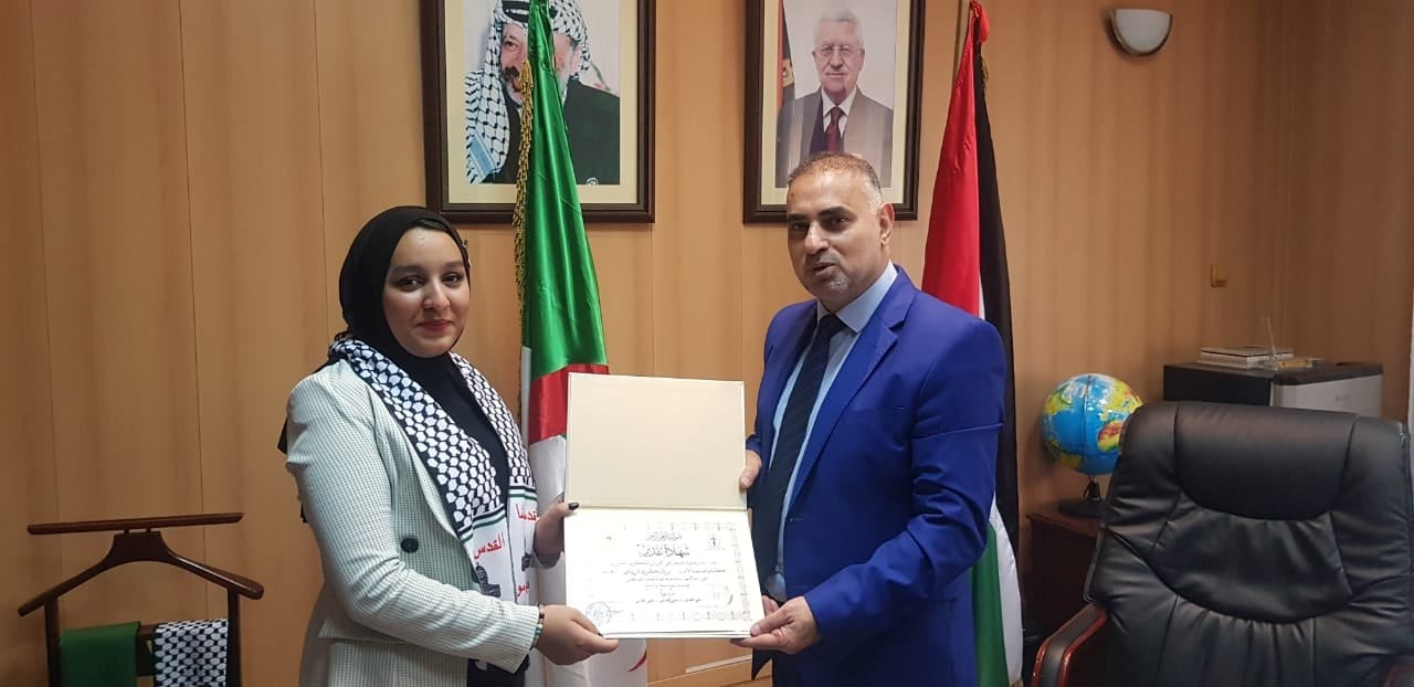 سفارة دولة فلسطين في الجزائر تكرم عدد من الشعراء والروائيين الشباب  6.jpg