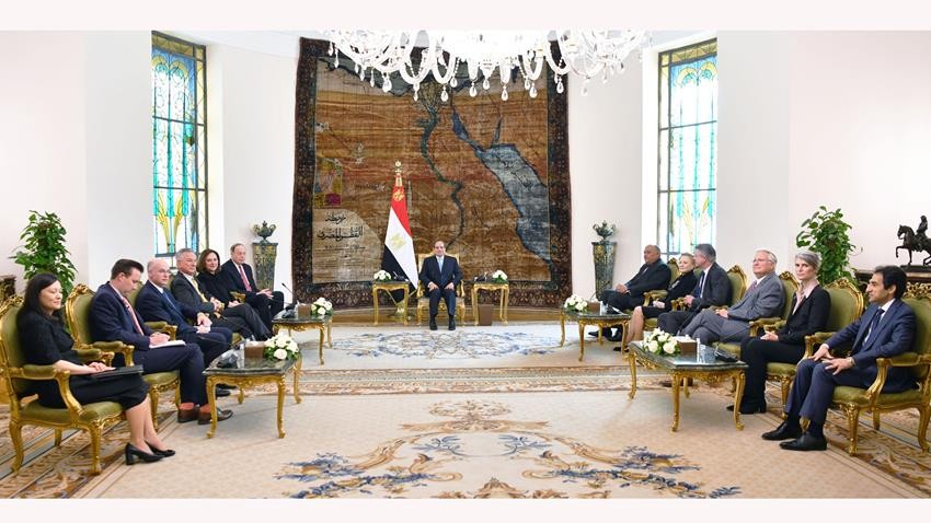 الرئيس عبد الفتاح السيسي يستقبل وفدًا من الكونجرس الأمريكي  1.jpg