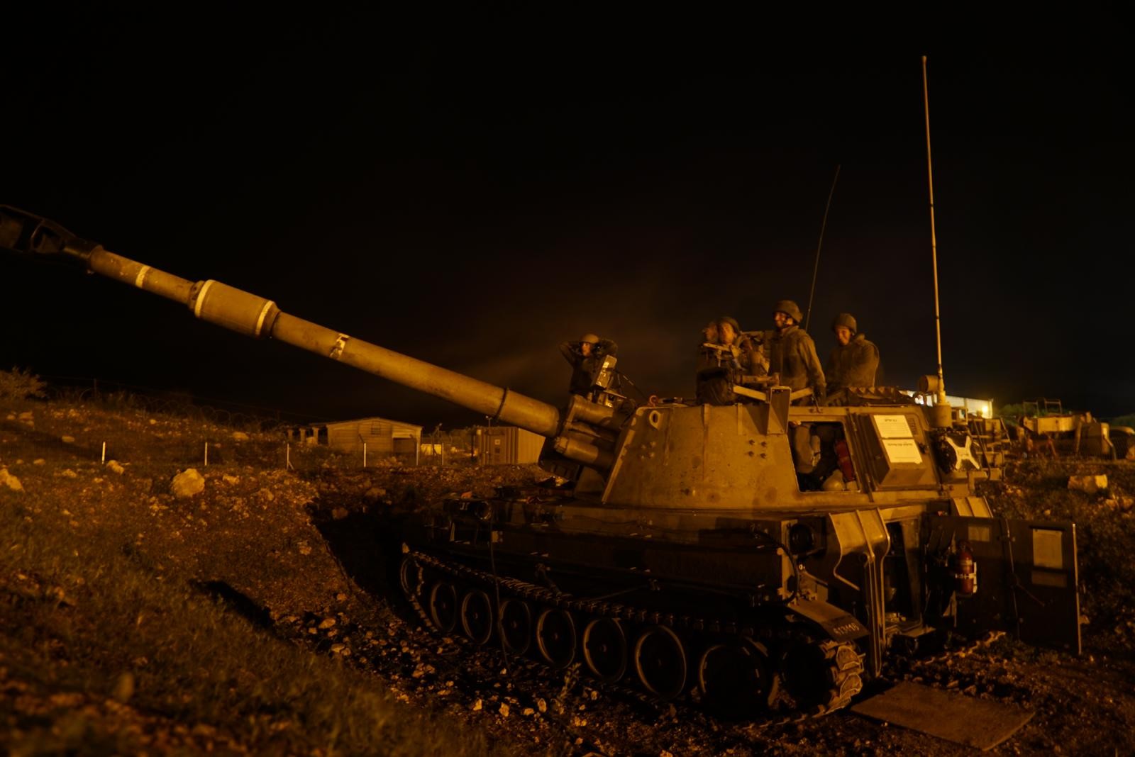 المدفعية الإسرائيلية تقصف جنوب لبنان (الجيش الإسرائيلي) 4.jpeg