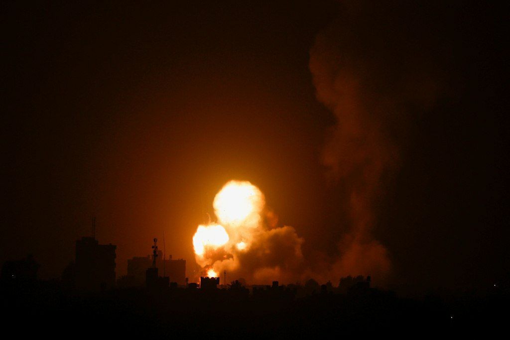 قصف إسرائيلي جنوب قطاع غزة 3.jpg