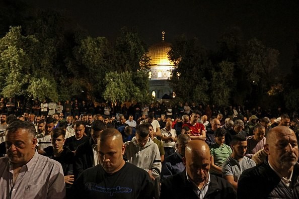 أجواء ليلة القدر في المسجد الأقصى (Getty Images) 1.jpg