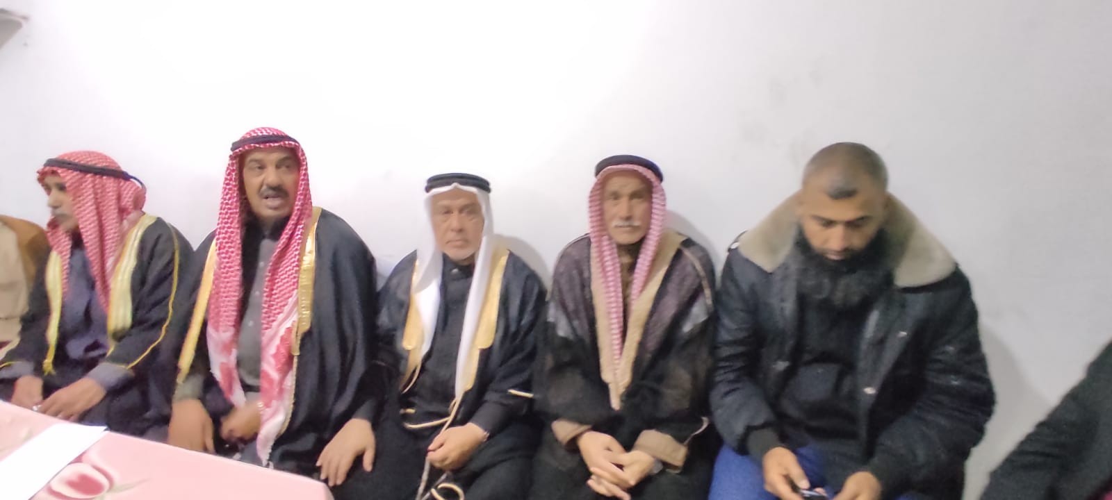 اتمام صلح عشائري بين عائلتي احمد و الدرة في المحافظة الوسطى 4.jpg