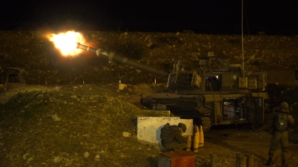 المدفعية الإسرائيلية تقصف جنوب لبنان (الجيش الإسرائيلي) 3.jpeg