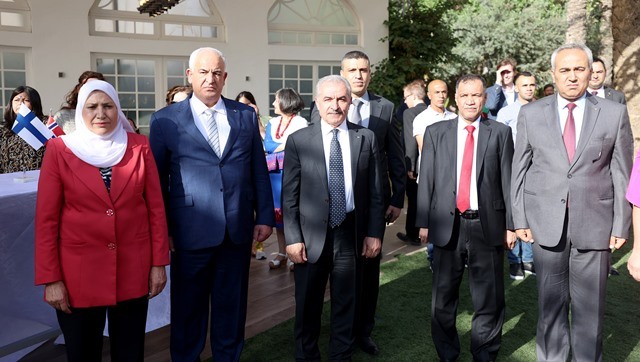 اشتية  خلال كلمته في الاحتفال بيوم دول شمال أوروبا .. تصوير.. احمد العطاري 2.jpg