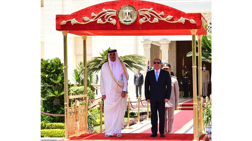 الرئيس عبد الفتاح السيسي يستقبل أمير دولة قطر بقصر الاتحادية  8.jpg