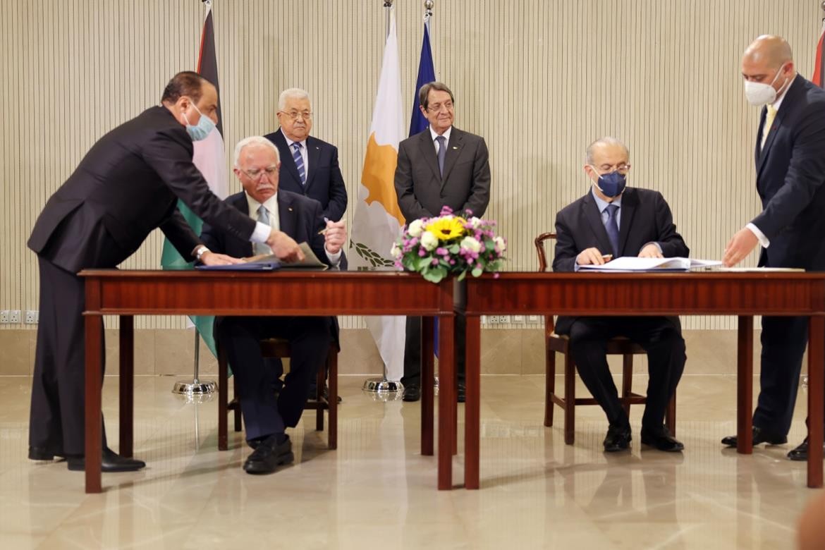 فلسطين وقبرص توقعان عدة اتفاقيات تعاون 8.jpg