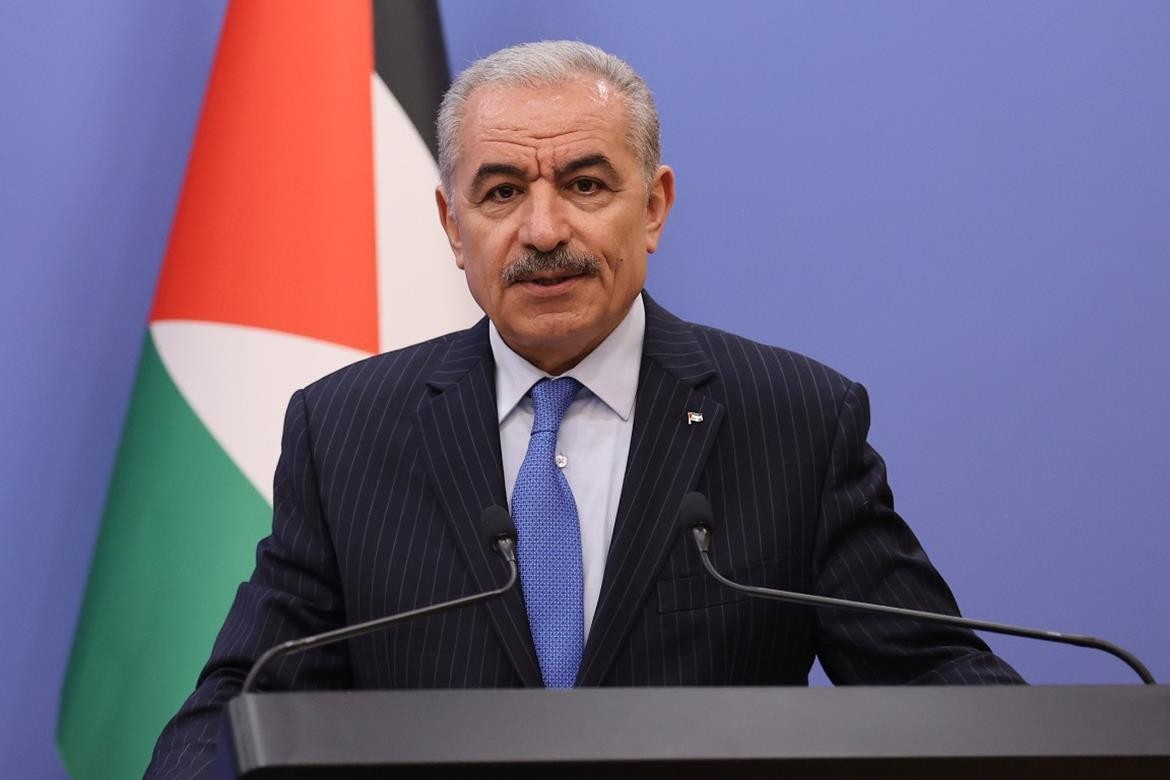 رئيس الوزراء الفلسطيني محمد اشتية.jpg