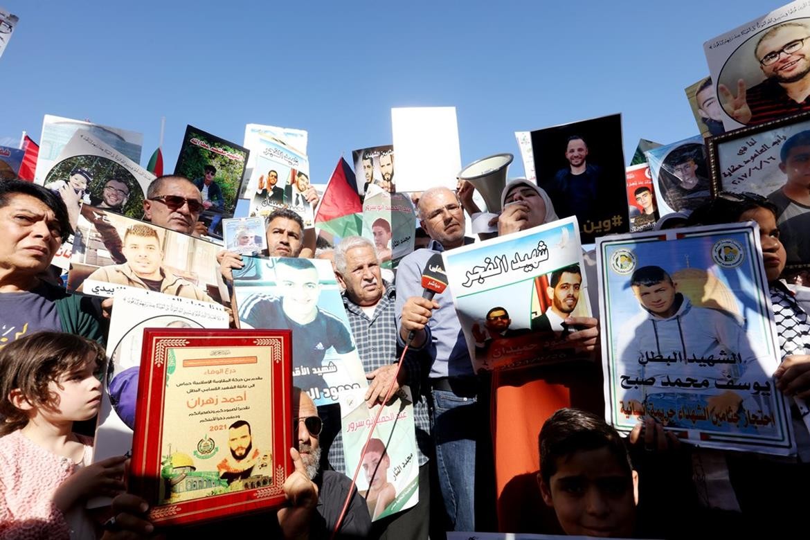 إطلاق الحملة الشعبية لاستعادة جثامين الشهداء المحتجزة في ثلاجات الاحتلال ومقابر الأرقام 1.jpg