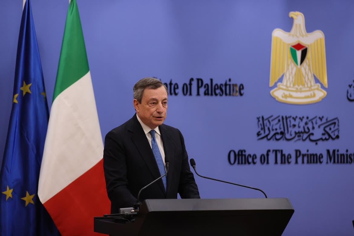 رئيس الوزراء الإيطالي ماريو دراغي في رام الله.jpg