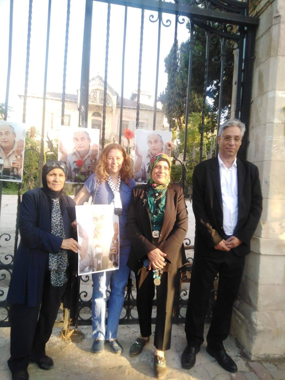 لجنة المرأة في التجمع الفلسطيني للوطن و الشتات تشارك بالذكرى السنوية لرحيل فيصل الحسيني 11.jpg